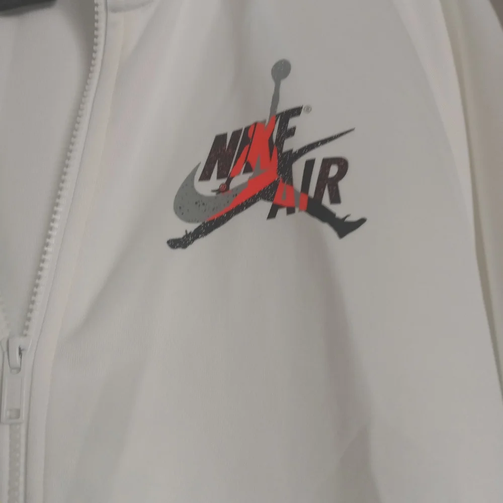 Jordan nice white